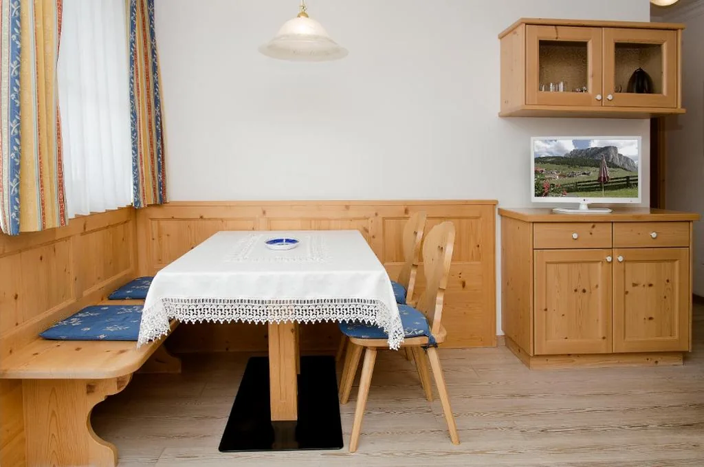 Appartamento con 1 Camera da Letto e Balcone — Residence Cesa Rives