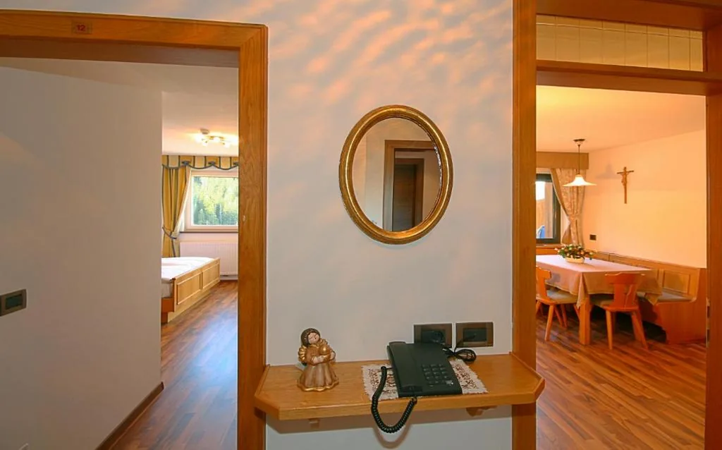 One-Bedroom Apartment — Garni Hotel Rezia