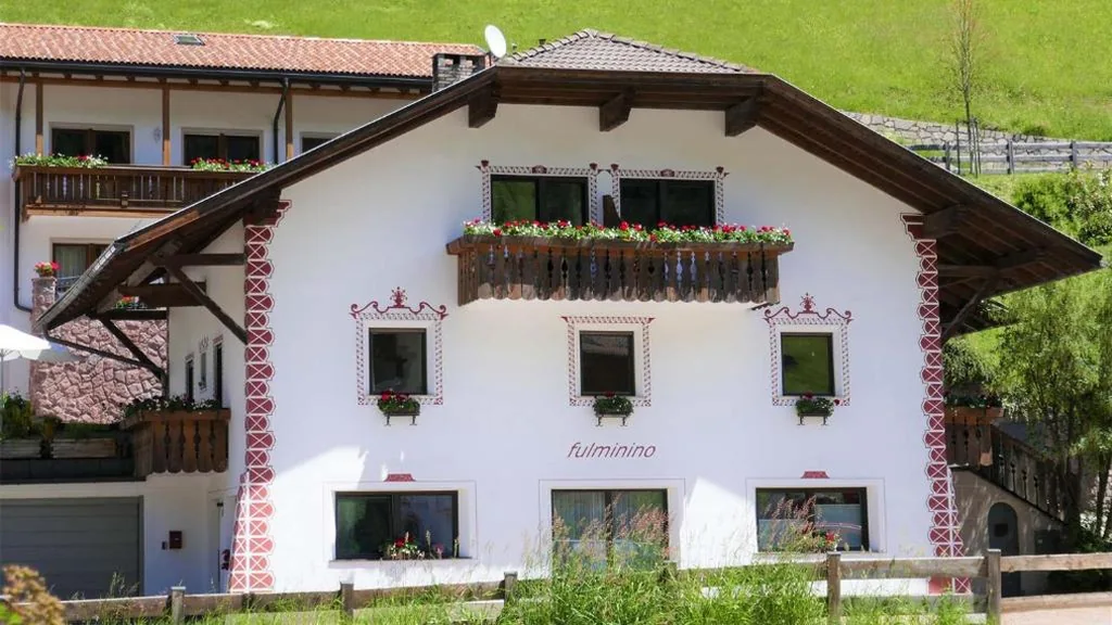Appartamento con 2 Camere da Letto - Dependance — Residence Carin