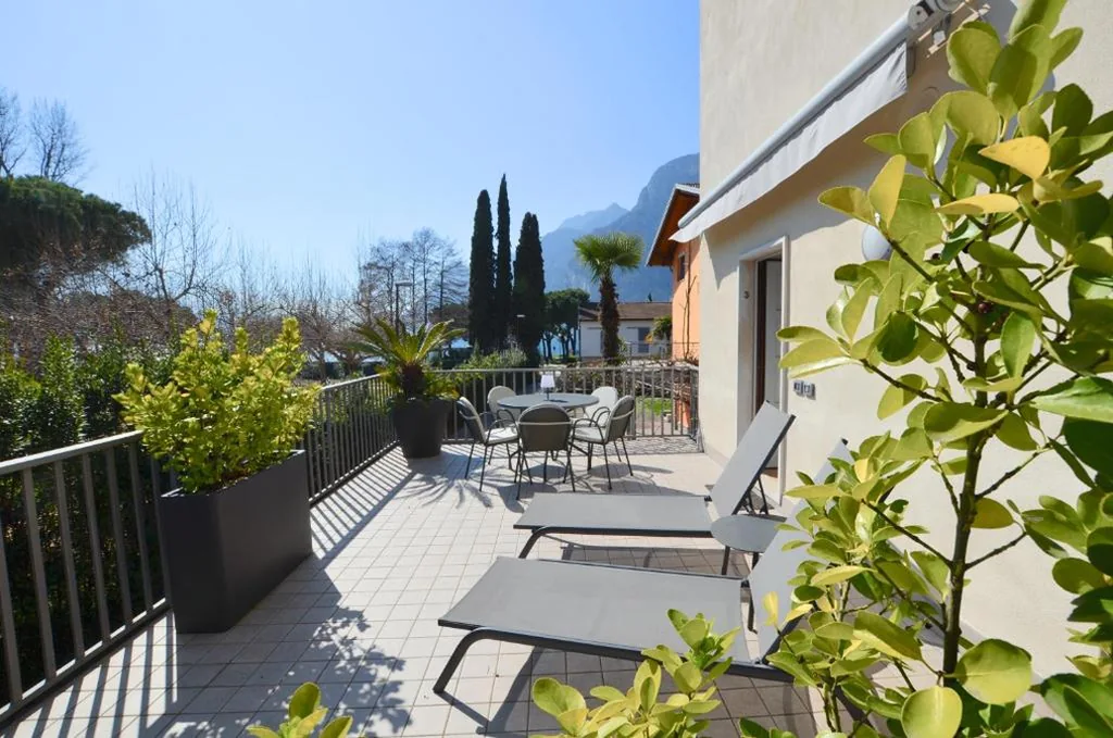 Appartamento con 2 Camere da Letto e Terrazza — Villa Phoenix – Lake Apartments