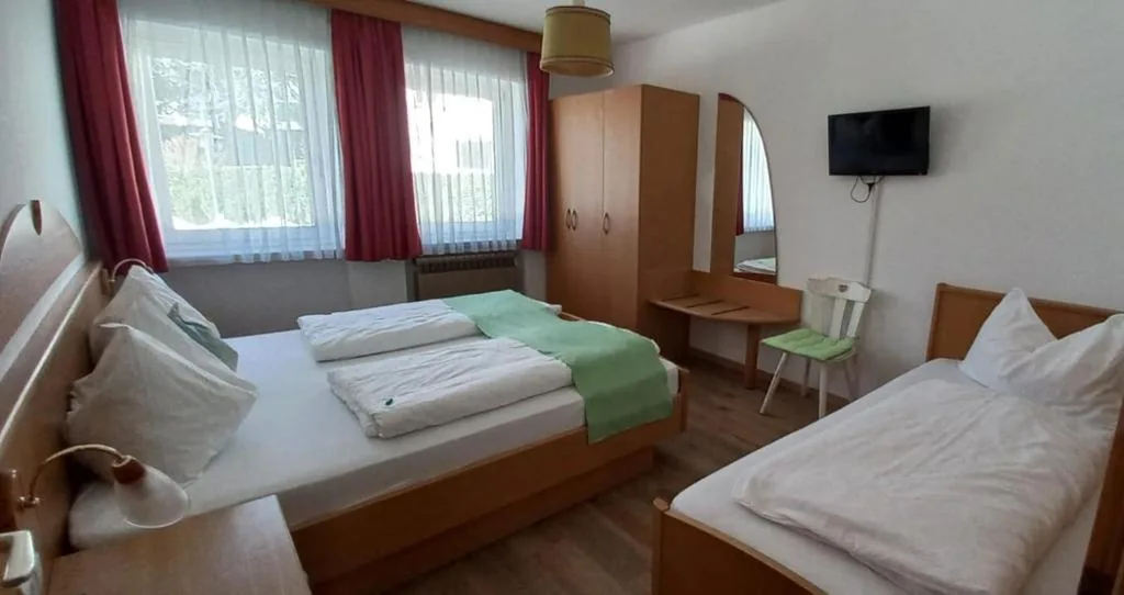 Two-Bedroom Apartment — Residence die Färbe