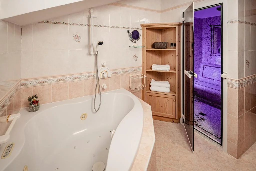 Appartamento con 2 Camere da Letto — Romantik & Family Hotel Gardenia***S