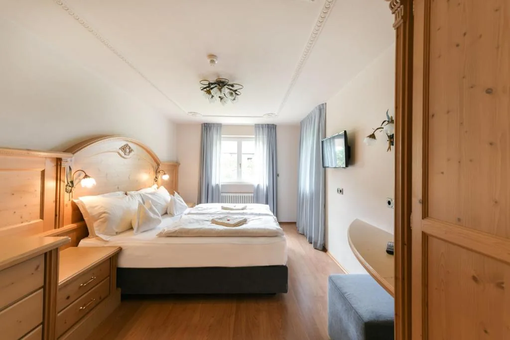3-Bedroom Apartment (6 Adults) — Wellness Residence Villa Leck