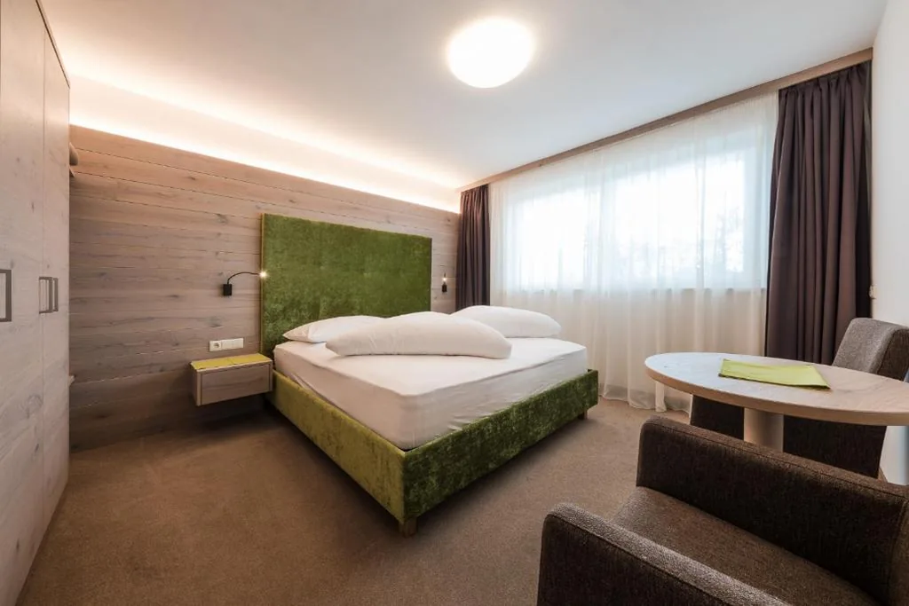 Apartment with Terrace — Hotel & Residence Rebhof