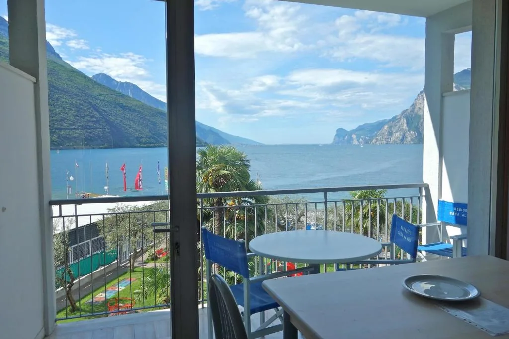 Appartamento con Vista Lago — Residence Casa al Sole Apartments