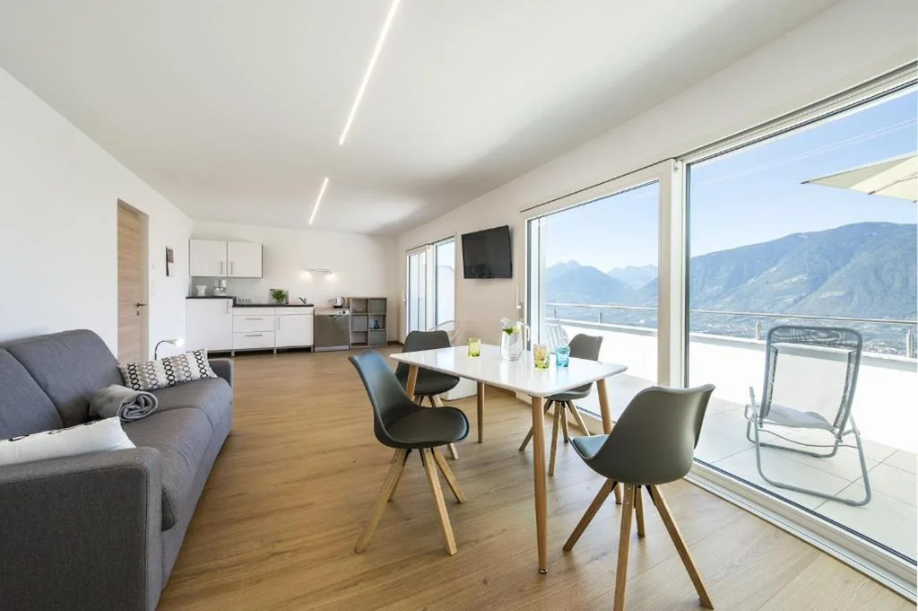 Appartamento con Vista Montagna — Apartments Graf Hartwig