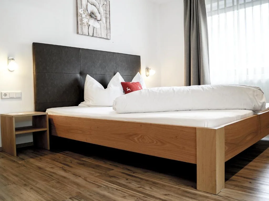 Appartamento con Vista Montagna — Pension Apartment Erna