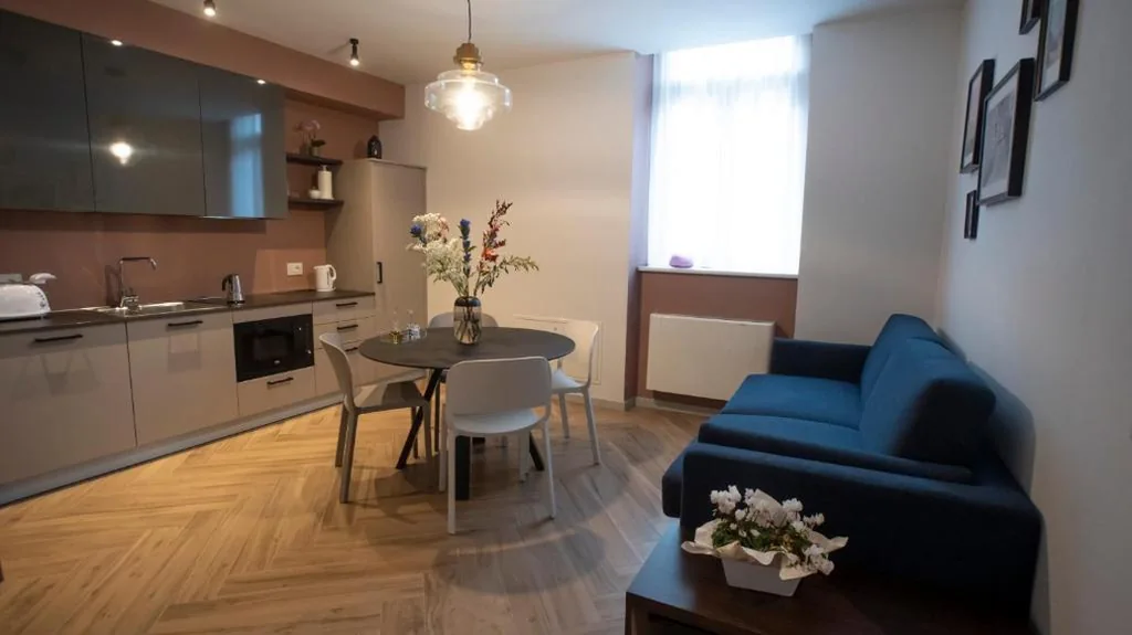 Appartamento con Vista Montagna — Residenza Alto Garda