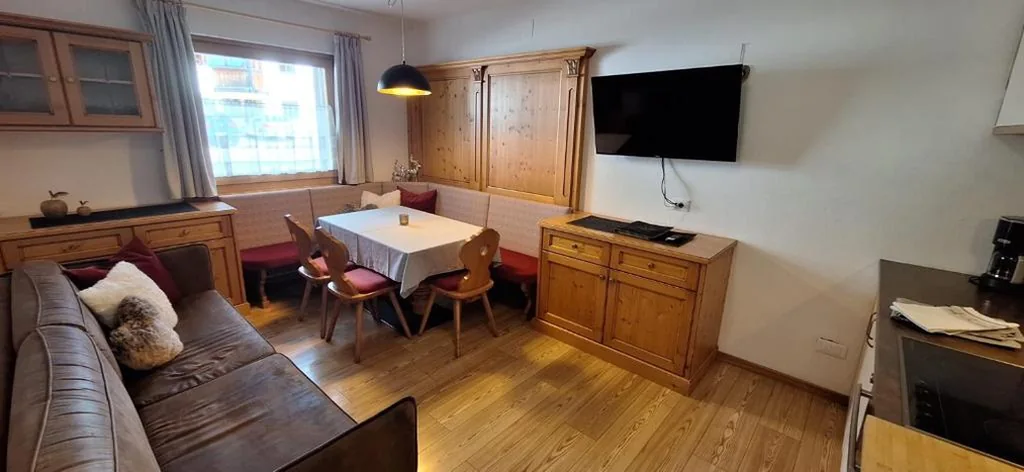 Appartamento Familiare con 2 Camere da Letto — Garni Hotel Residence Diamant
