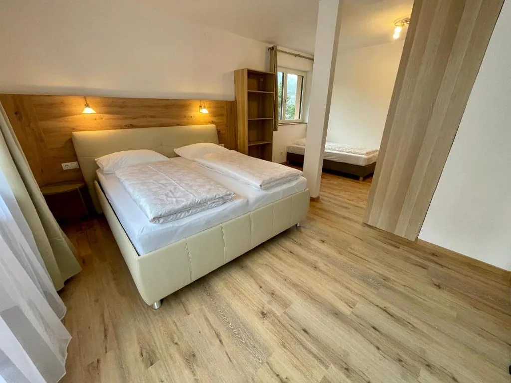 B&B Transit Rooms – Your Stopover, Free Parking