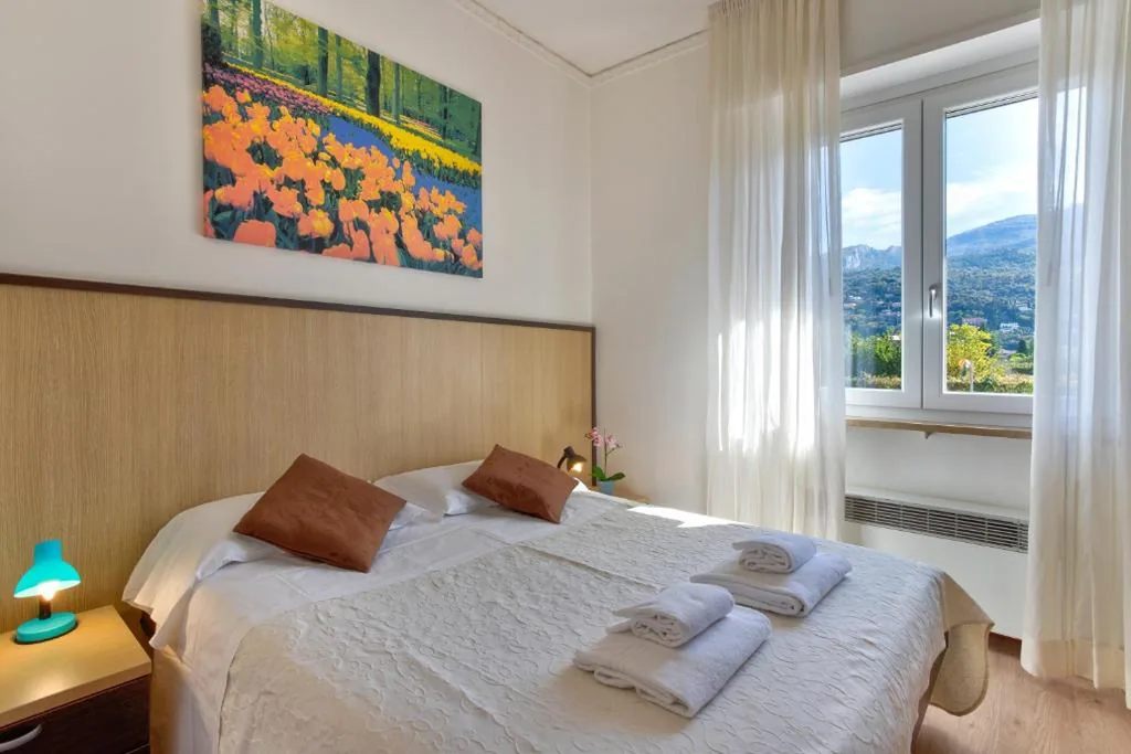 Budget Double/Twin Room — Hotel Roma