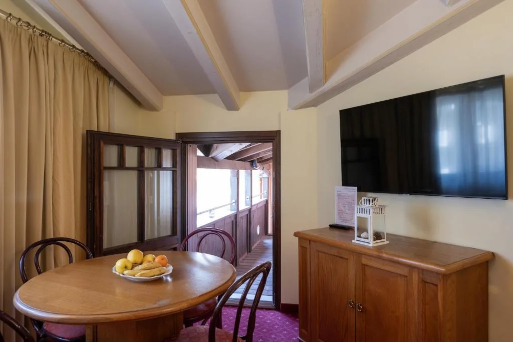 Camera Comfort con Poltrona-Letto — Hotel Posta R.T.A.
