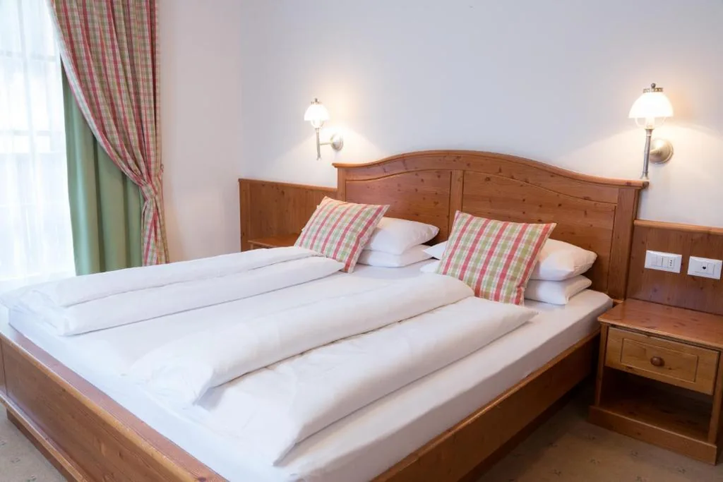 Comfort Double/Twin Room — Boutique Hotel Olympia