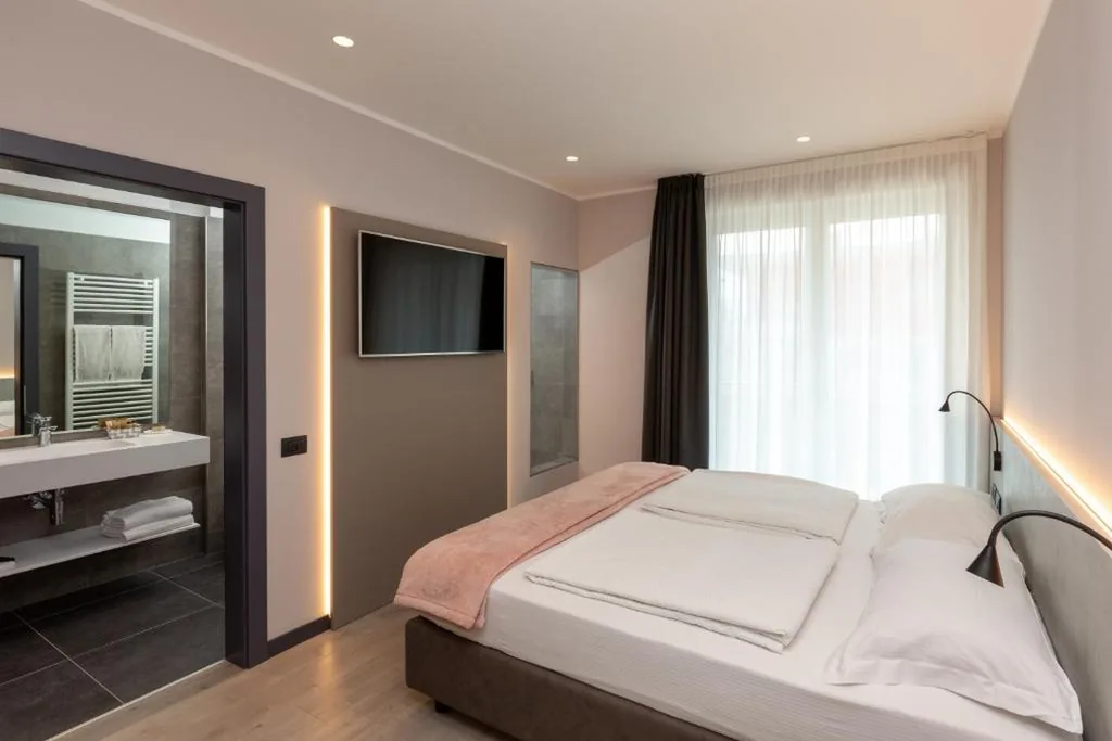 Comfort Double/Twin Room with Balcony — Garda Life