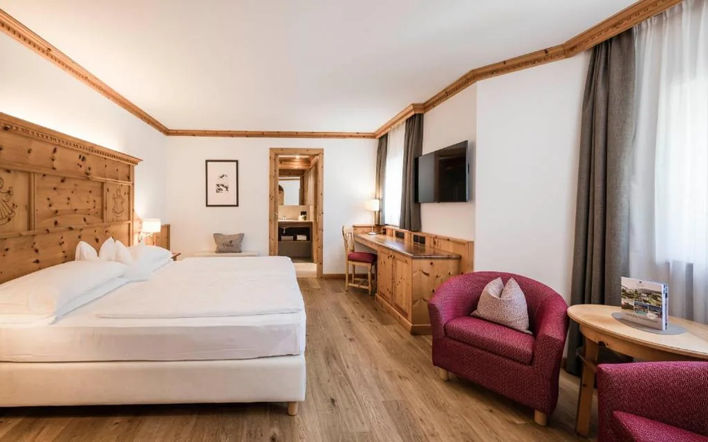 Camera Comfort Matrimoniale/Doppia con Letti Singoli — Hotel Angelo Engel