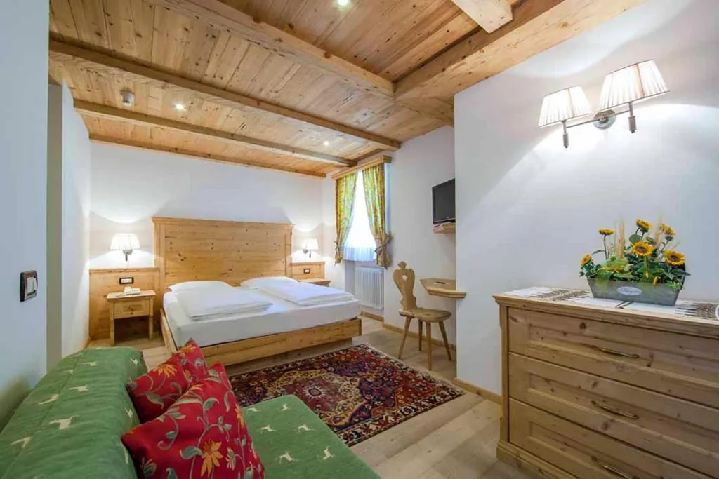 Camera Comfort Matrimoniale/Doppia con Letti Singoli — Hotel Corona Krone
