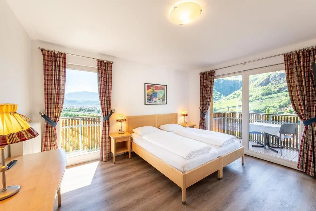Comfort Double/Twin Room — Hotel Hanny Panoramic Views over Bolzano