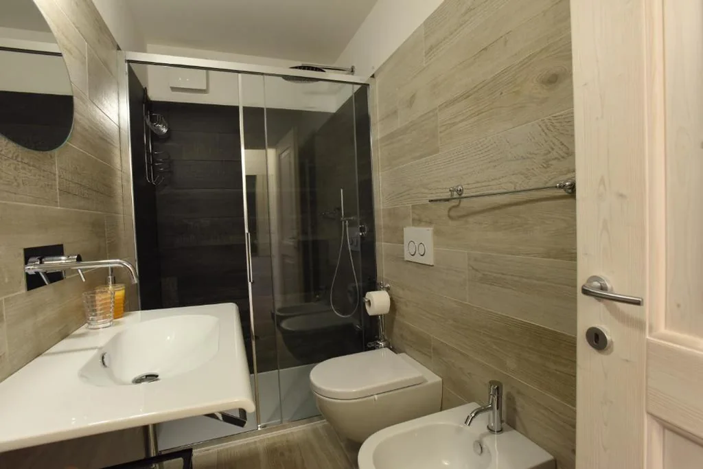 Camera Deluxe (2 Adulti + 1 Bambino) — B&B Magiré
