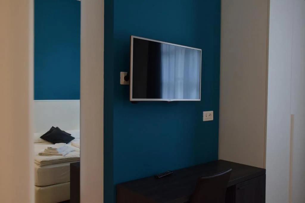 Deluxe Room — Borgo San Nazzaro