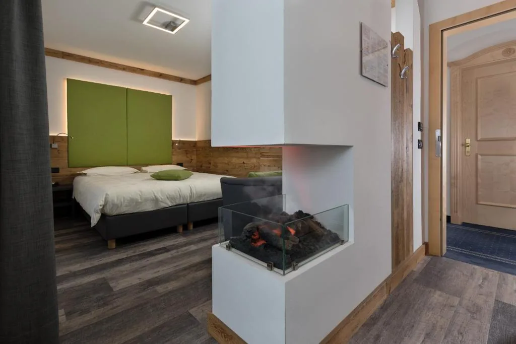 Deluxe Room — Hotel Chalet Sas Morin