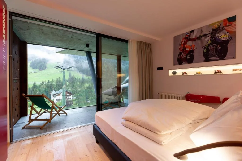 Camera Deluxe Matrimoniale/Doppia con Letti Singoli — Al Plan, A mountain moving hotel