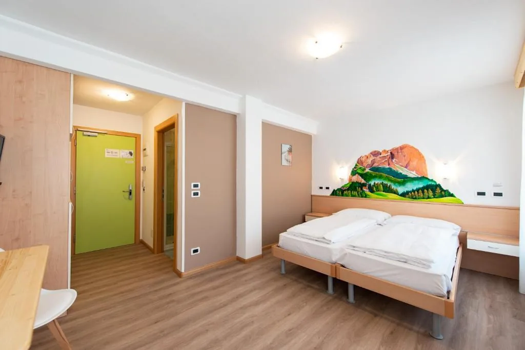 Deluxe Double/Twin Room with Balcony — Hotel Montana ski-bike-spa