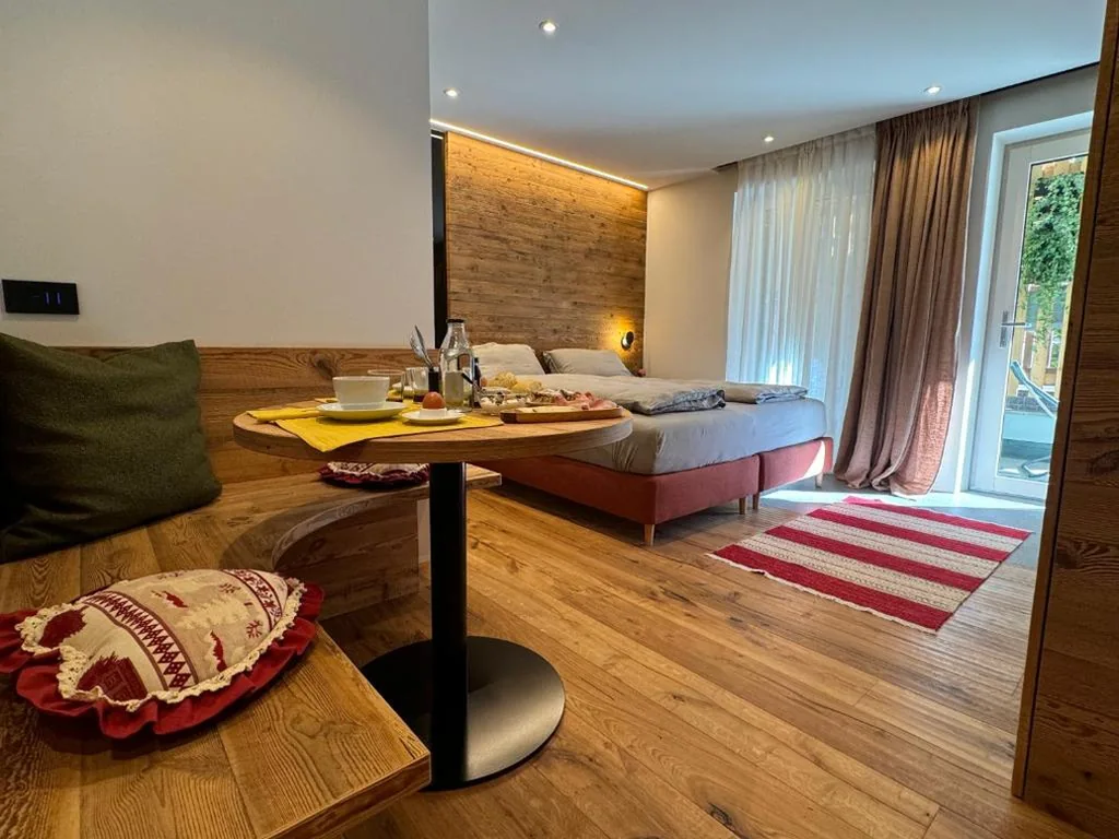 Deluxe Double/Twin Room with Balcony — Lisa Da Pent
