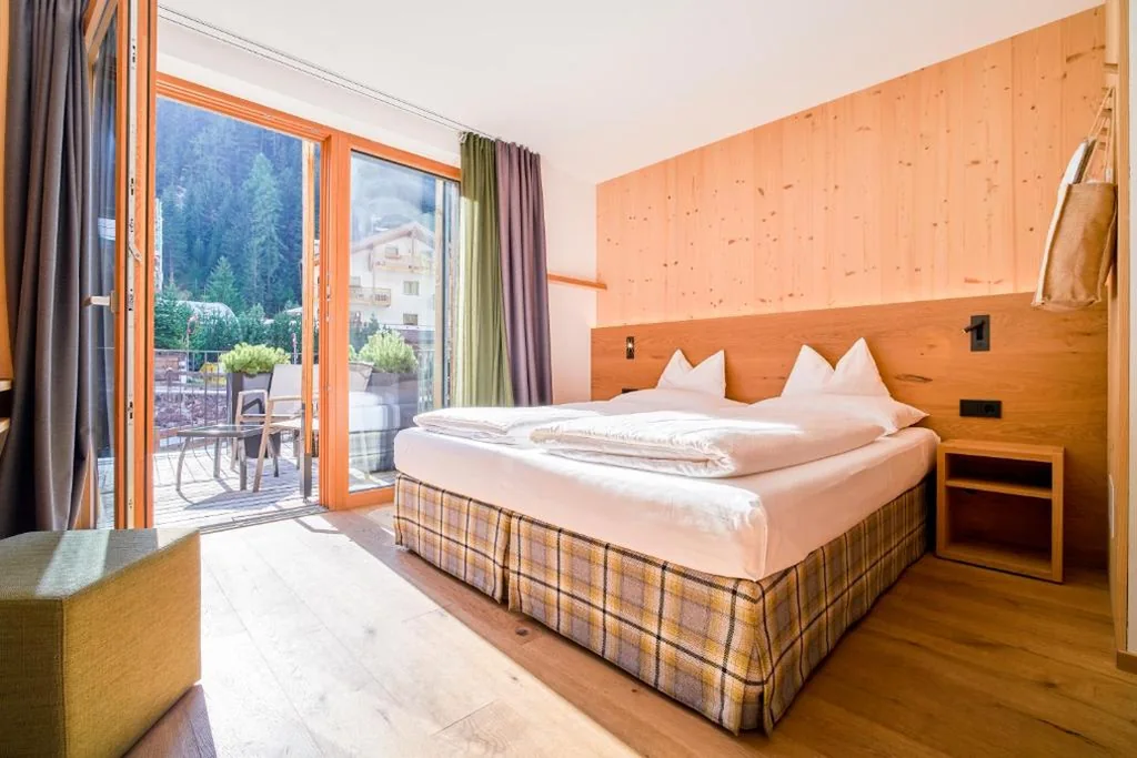 Camera Deluxe Matrimoniale/Doppia con Letti Singoli — Mountain Design Hotel Eden Selva