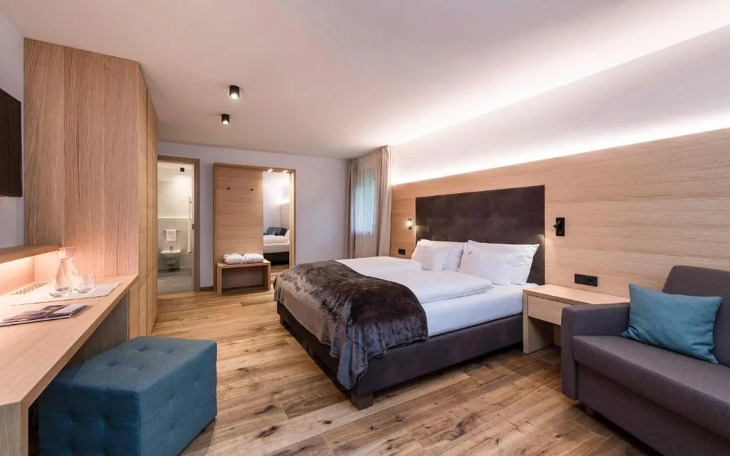 Camera Deluxe Matrimoniale/Doppia con Letti Singoli — Villa Tony – Small Romantic Hotel