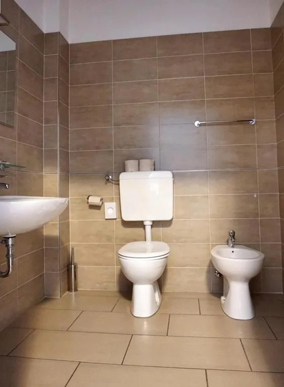 Twin Room with Private Bathroom — I Dodici mesi rooms&apartments