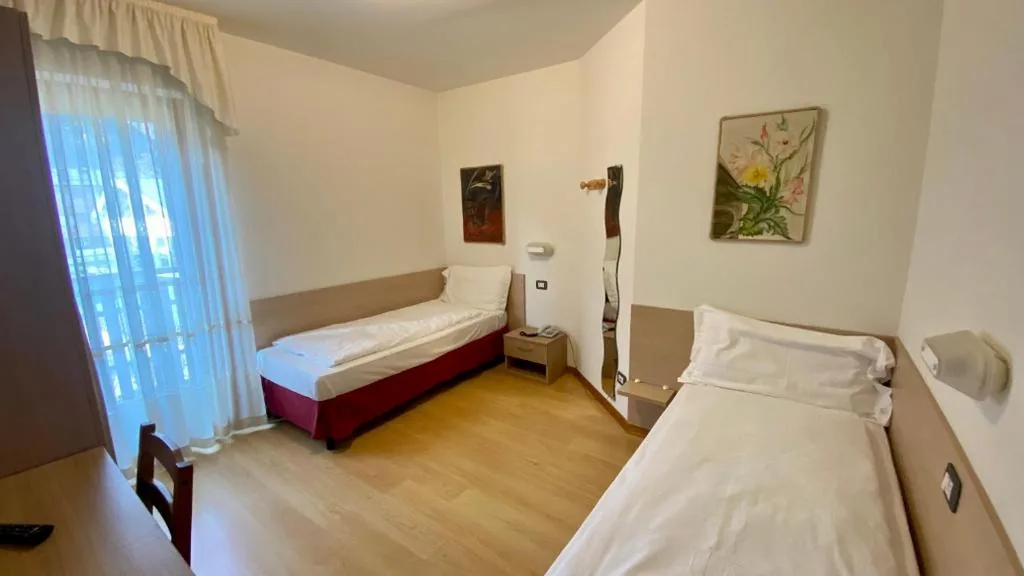 Twin Room with Balcony — Casteluce Hotel Funivie