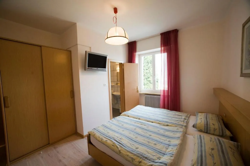 Camera Doppia con Letti Singoli - Dependance - 50 m dall'Hotel — Hotel Deva