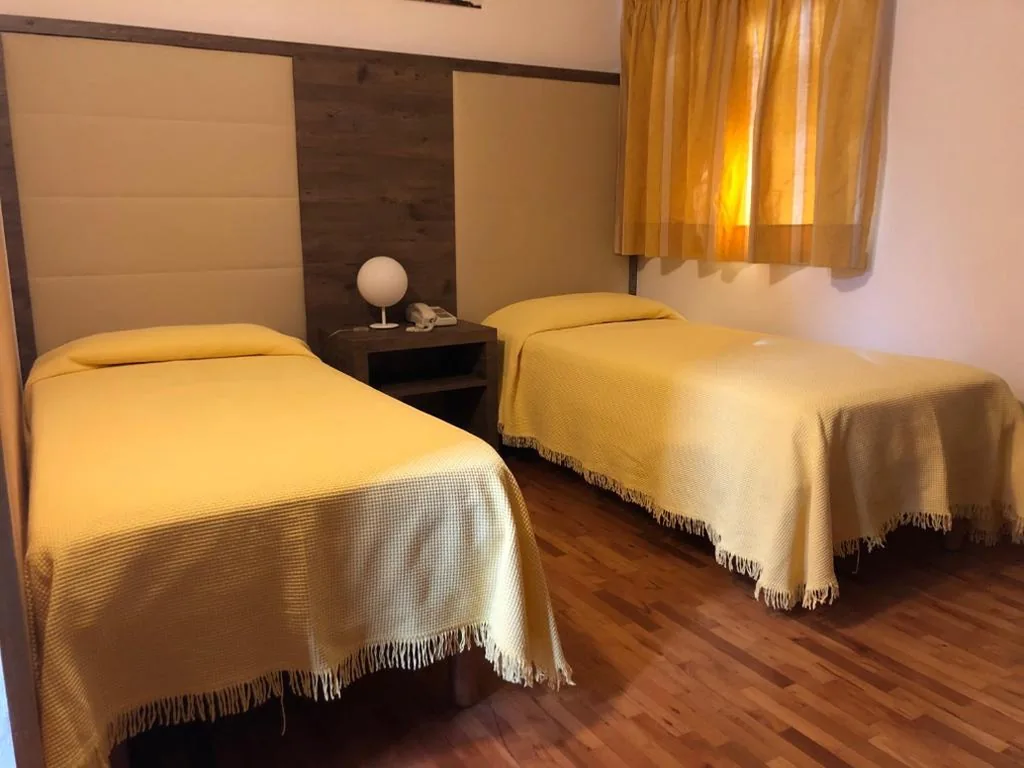 Twin Room — Hotel Miramonti