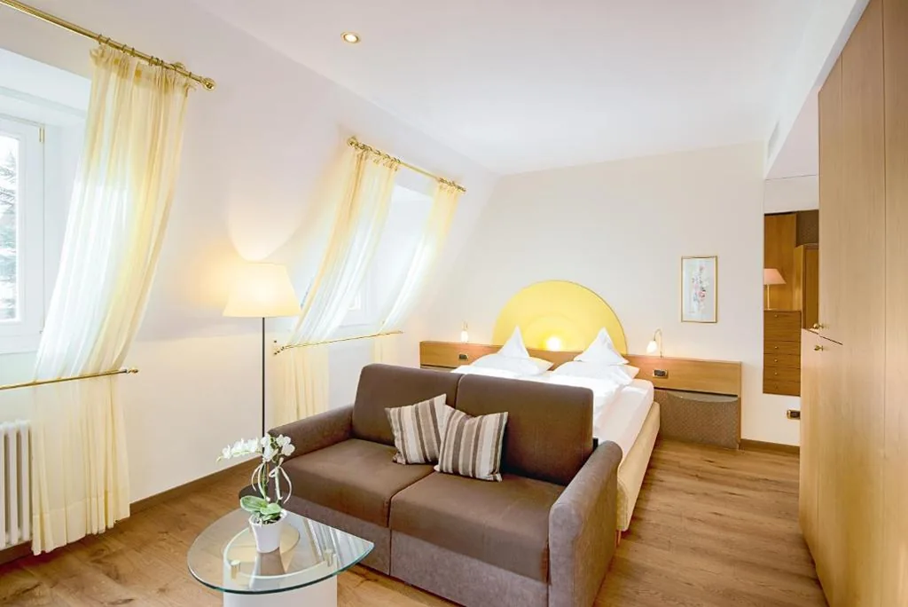 Double Room with Twin Beds — Hotel Sonnenhof