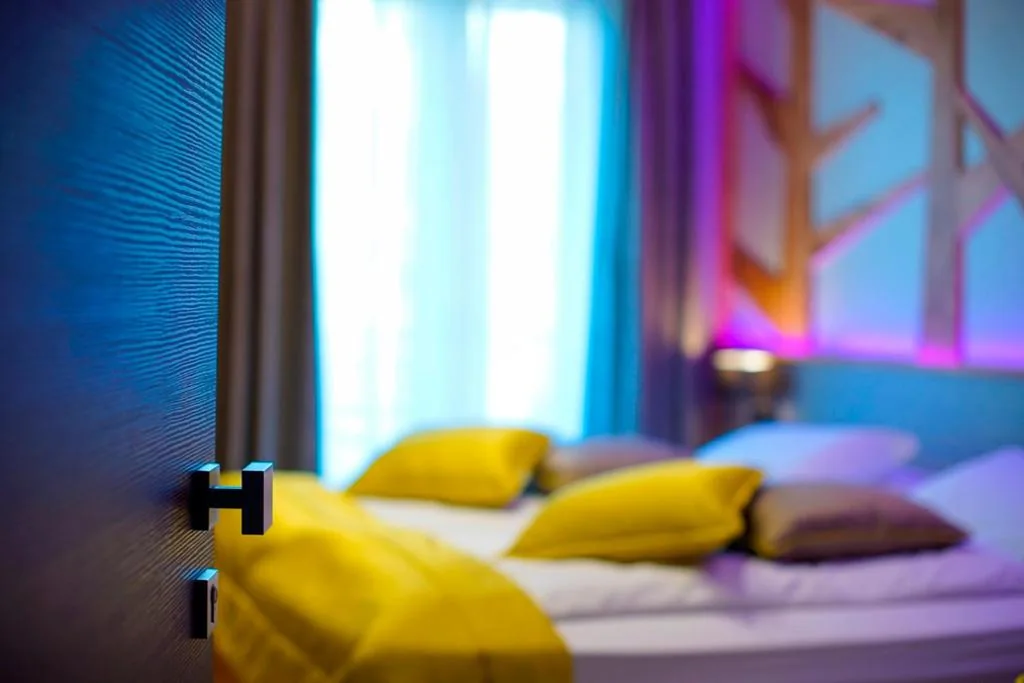 Camera Economy Matrimoniale/Doppia con Letti Singoli — AktivHotel SantaLucia