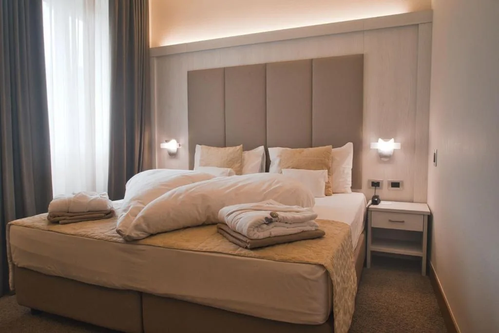 Camera Economy Matrimoniale/Doppia con Letti Singoli — Villa Nicolli Romantic Spa Resort – Adults Only