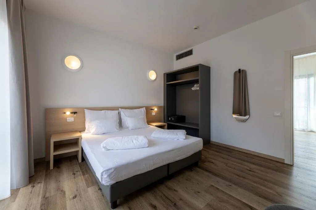 Camera Familiare (2 Adulti + 2 Bambini) — Hi Hotels Riva del Garda