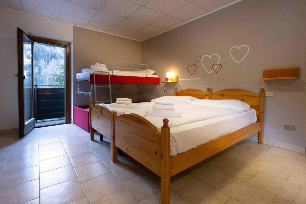 Camera Familiare (2 Adulti + 2 Bambini) — Santa Maria ad Nives