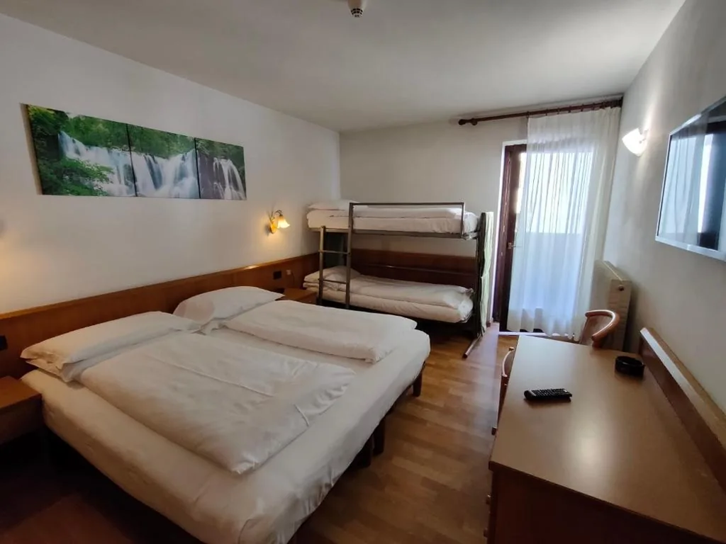 Camera Familiare con Balcone — Hotel Denny