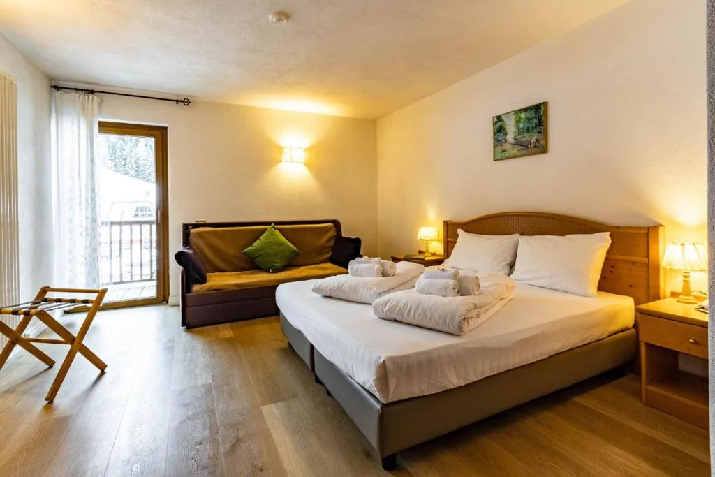 Camera Familiare con Vista Montagna — Hotel Grizzly “Ski-in Ski-out”