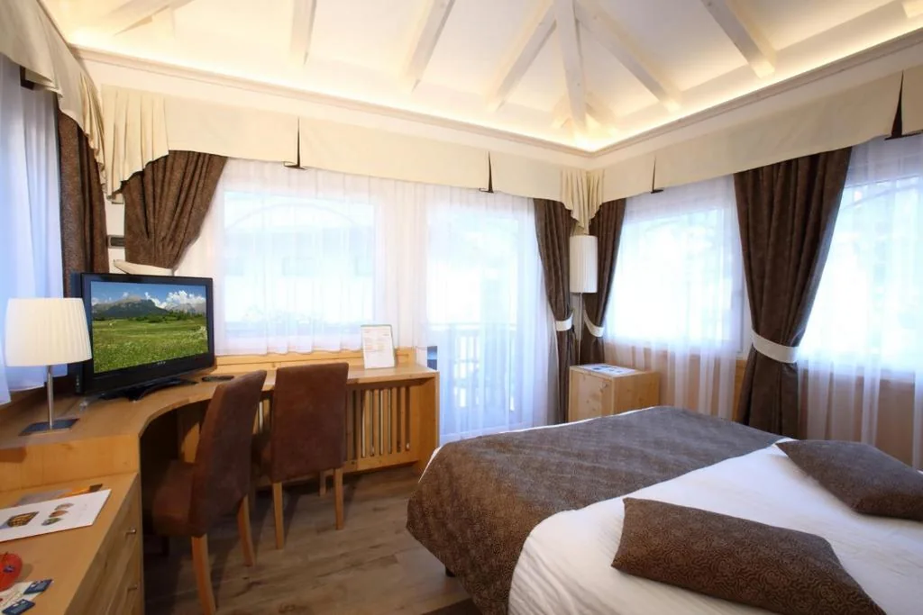 Camera Familiare Deluxe — Alexander Hotel Alpine Wellness Dolomites