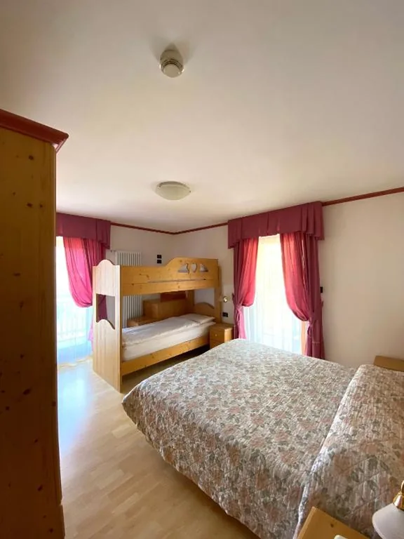 Camera Familiare Deluxe — Hotel Chalet Alaska