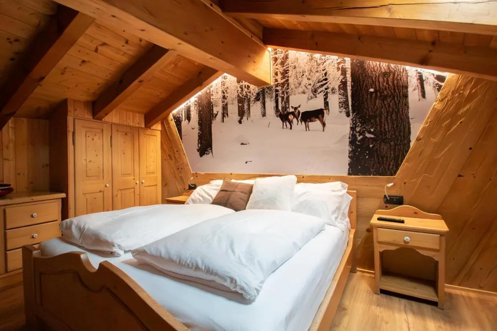 Deluxe Family Room — Kaiserkrone Chalet & Spa