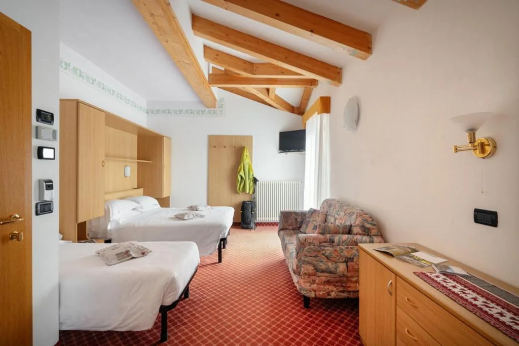 Camera Familiare Standard — Hotel Villa Emma
