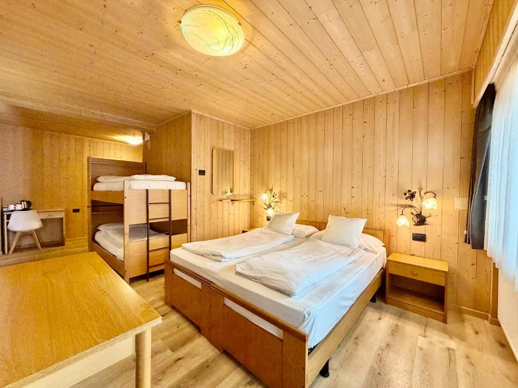 Standard Family Room - Basement — B&B Family Accommodation Canazei BIKE FRIENDLY