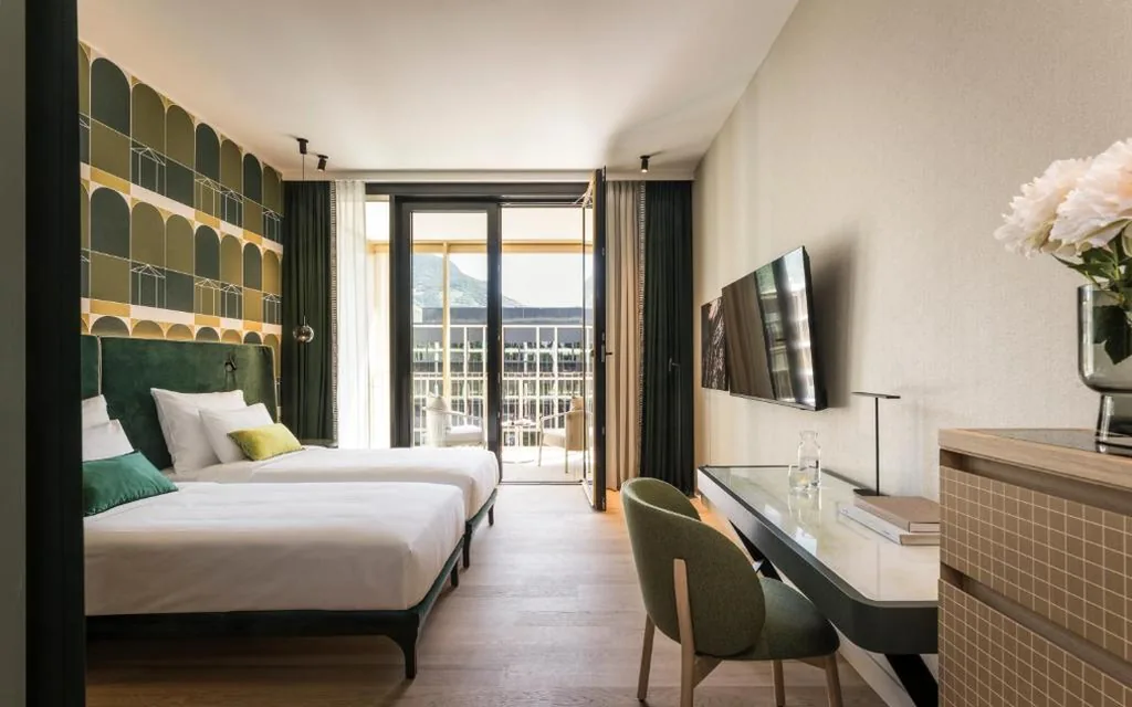 Camera Grand Deluxe con Balcone — Falkensteiner Hotel Bozen WaltherPark