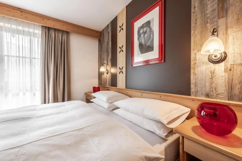 King Room with Balcony — B&B Tamarindo