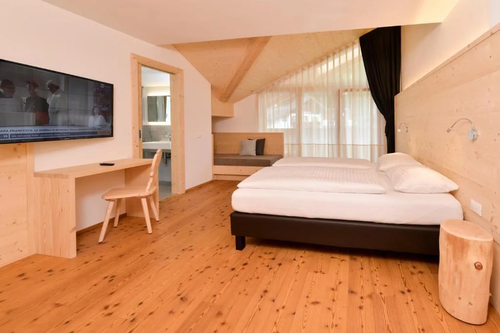 Camera King con Vista Montagne — Hotel Silvana
