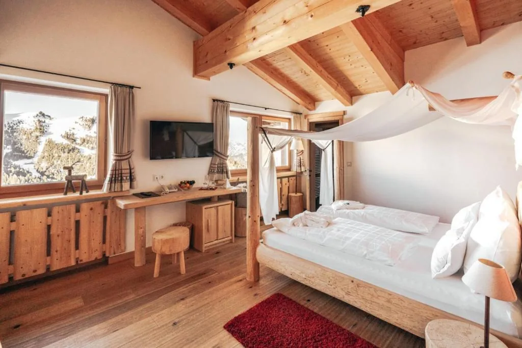 Camera King — Hotel Piz Seteur
