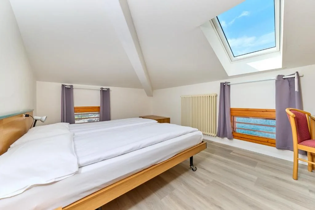 Camera Mansardata Doppia con Letti Singoli — Hotel Geier